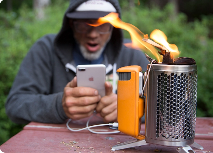 biolite-campstove-2-kompakt-dumansiz-odun-yakitli-kamp-sobasi-asimetrik-e-ticaret-gorsel2