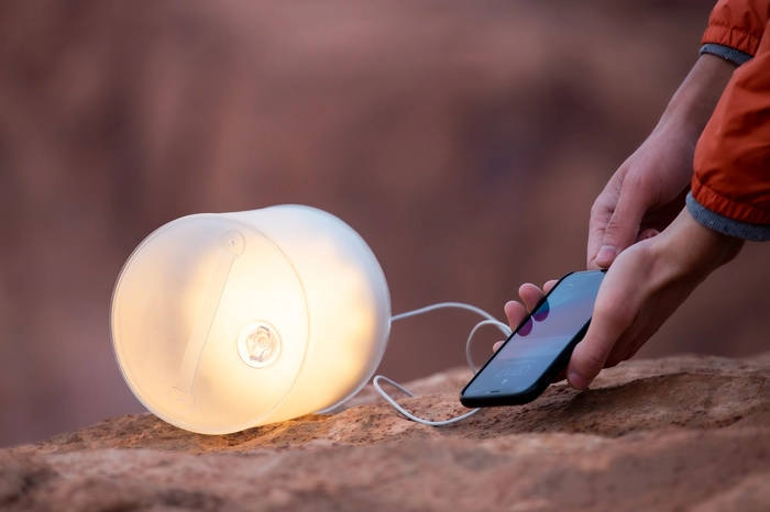 biolite-luci-charge-360-sisirilebilir-solar-fener-ve-powerbank-asimetrik-e-ticaret-gorsel4