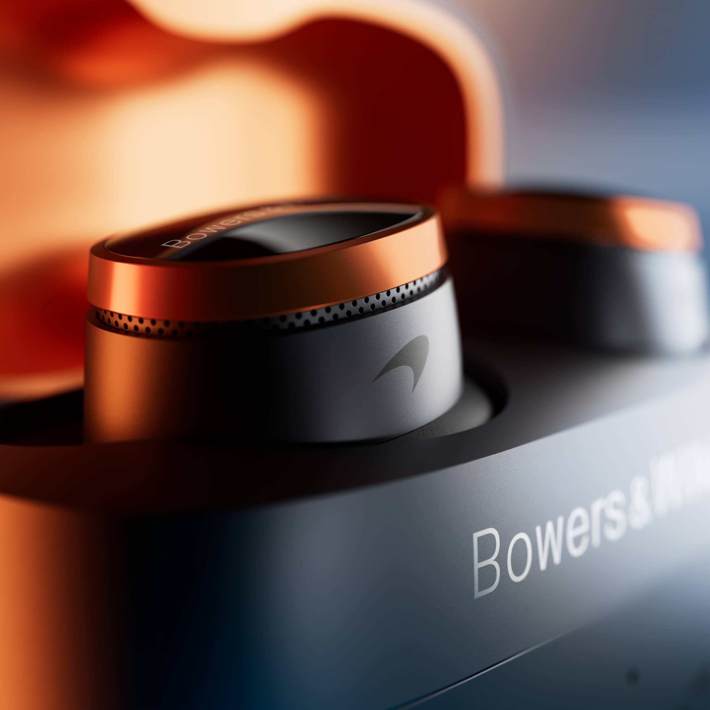 Bowers & Wilkins Px8