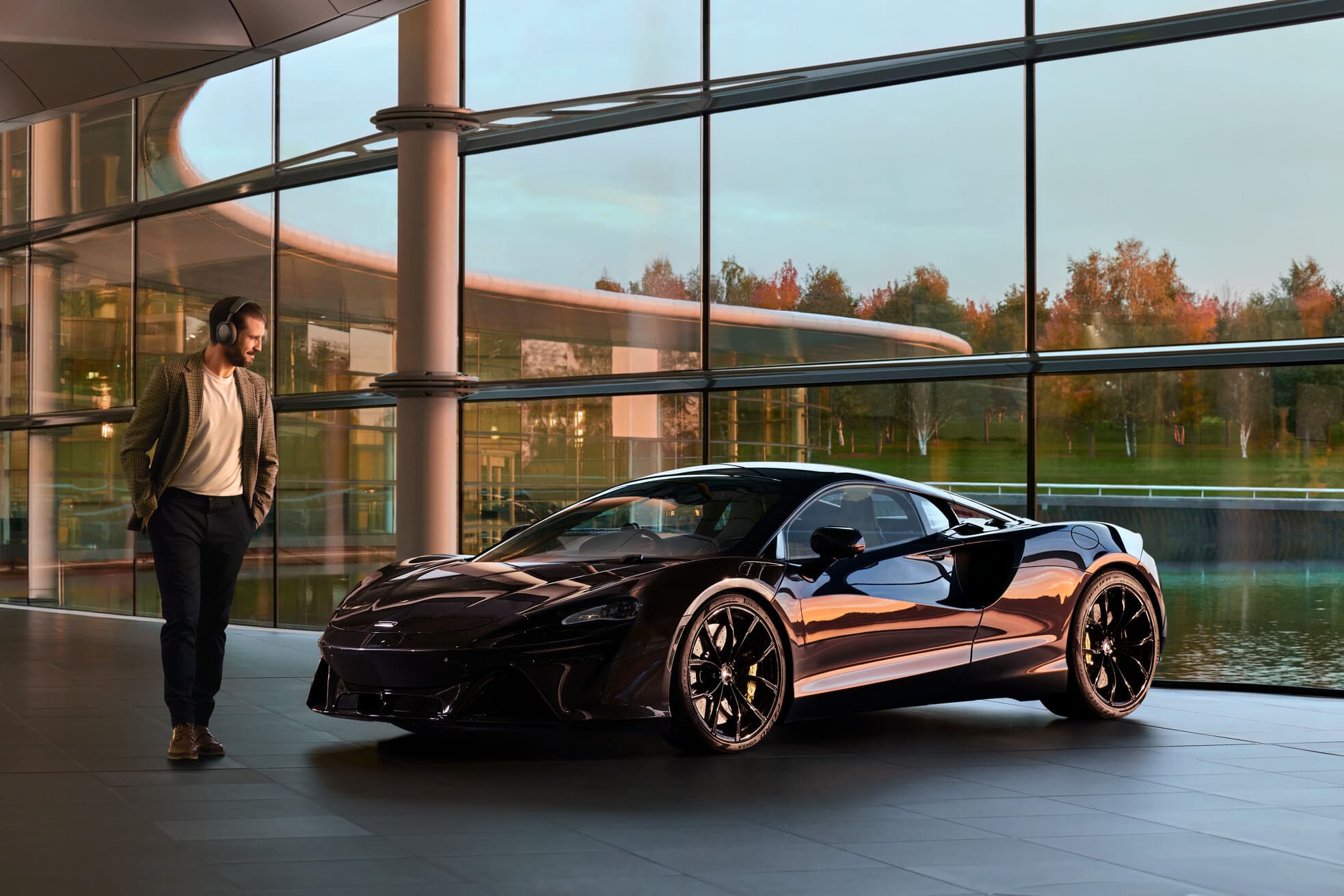 Bowers & Wilkins Px8