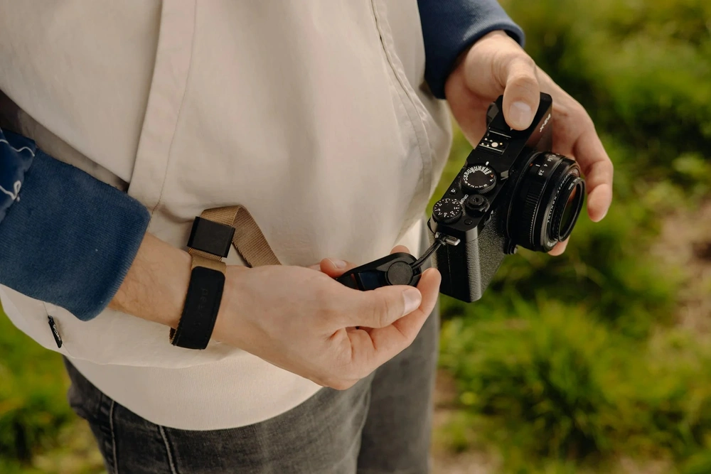 peak-design-cuff-kamera-kayisi-asimetrik-e-ticaret-gorsel1