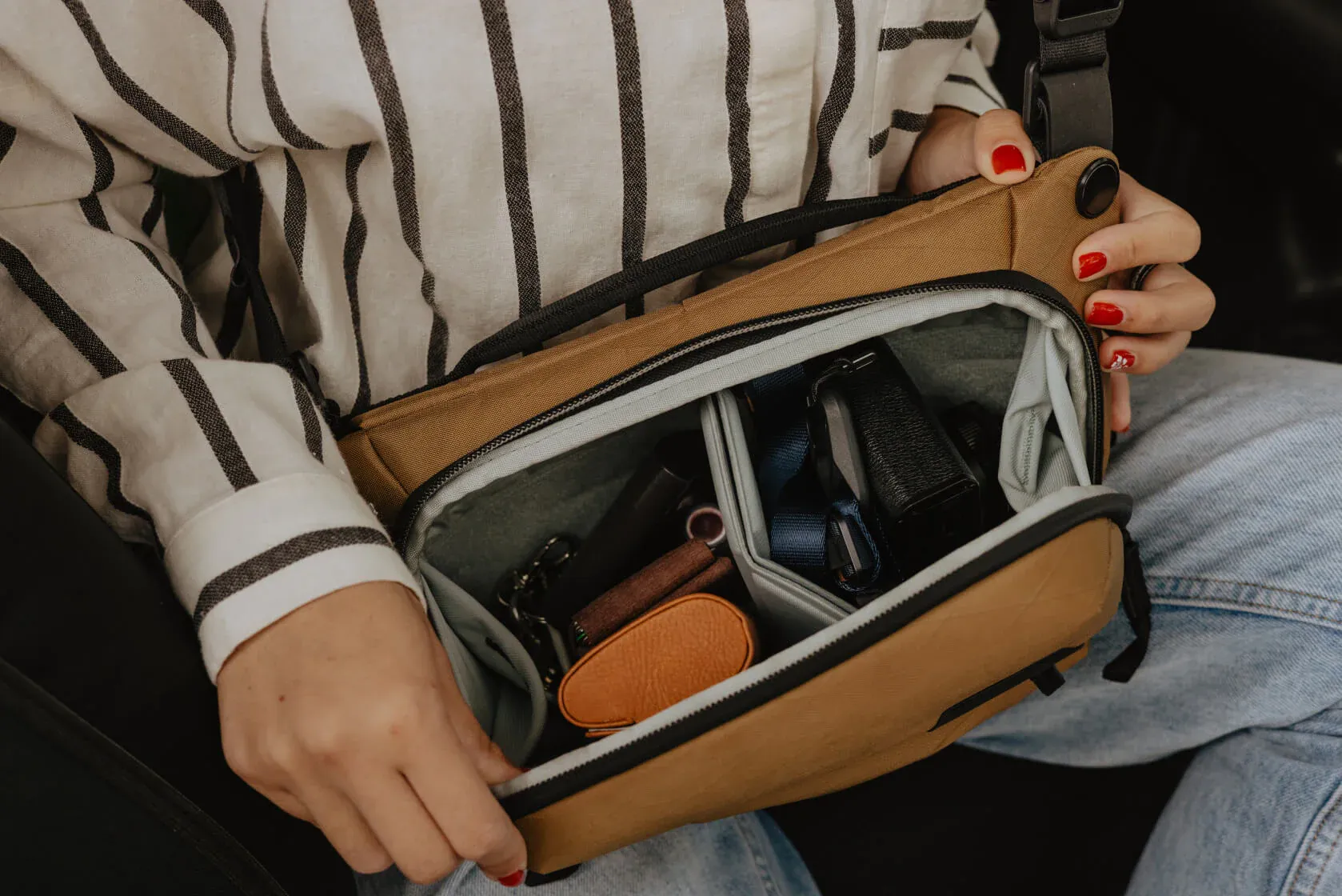 peak-design-everyday-sling-10l-omuz-cantasi-asimetrik-e-ticaret-gorsel4