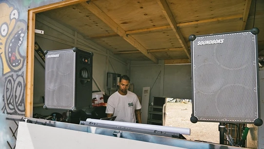 Outdoor Maceralarının Vazgeçilmezi: Soundboks ile Dayanıklı ve Güçlü Ses Deneyimi 