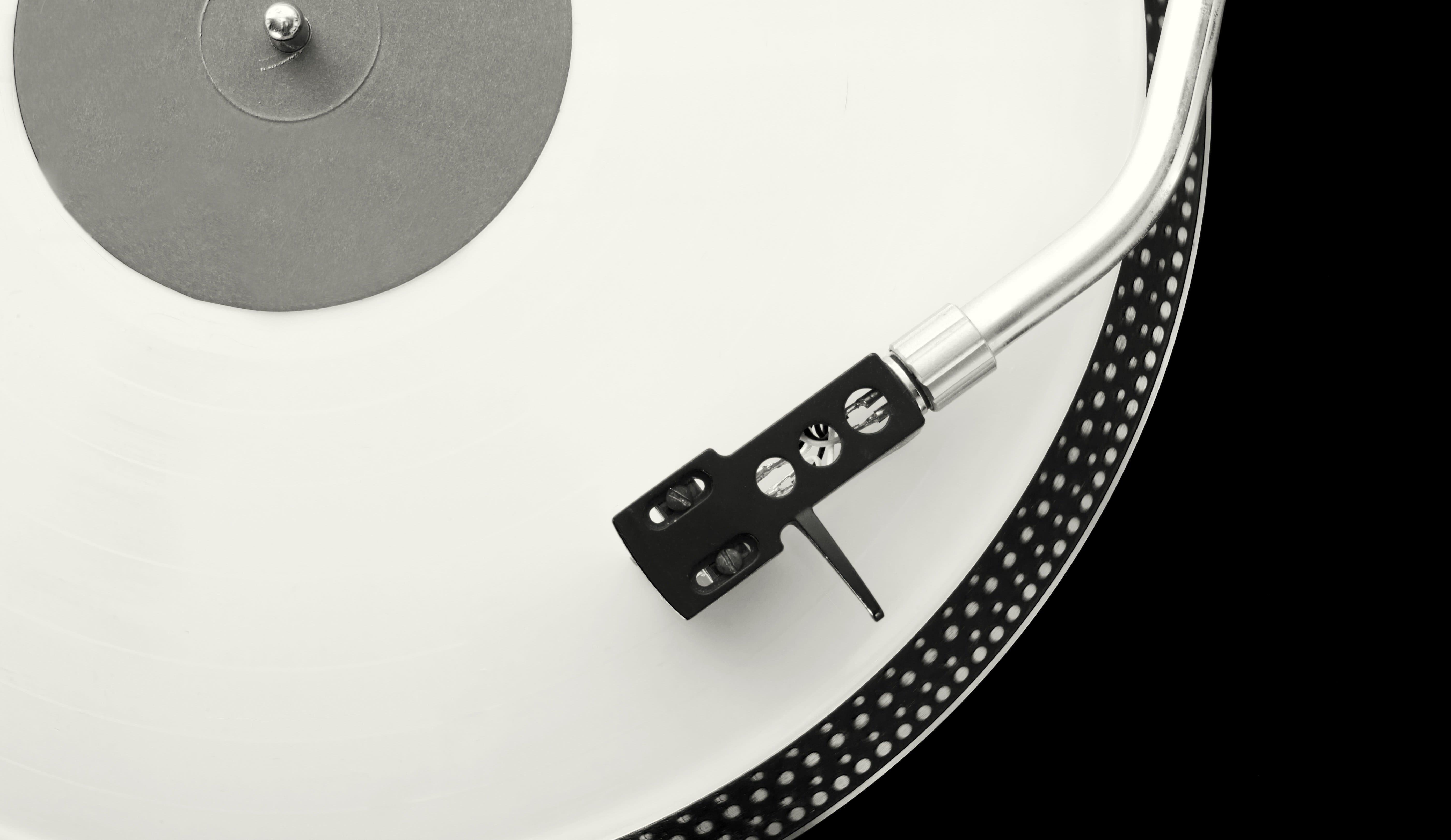 Koleksiyonculuk Kültürü: Plak, Kaset, Poster… Neden Biriktiriyoruz?