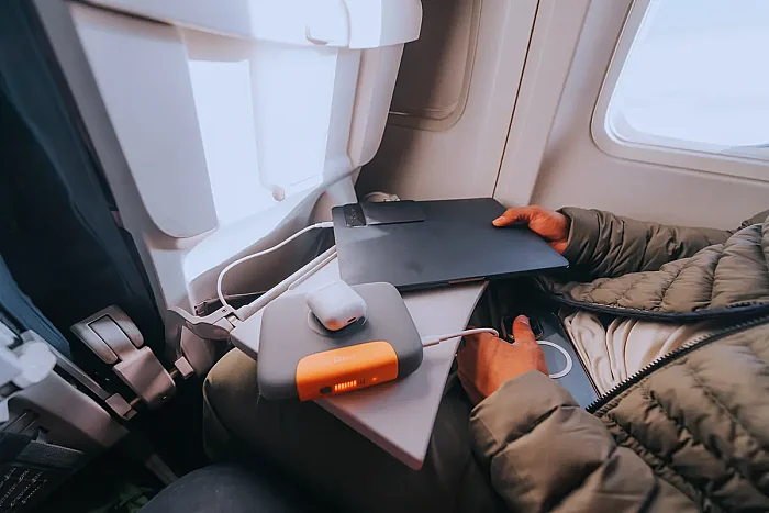 Charge 100 Max 25000 mAh USB-C PD Laptop Şarj Powerbank - 2