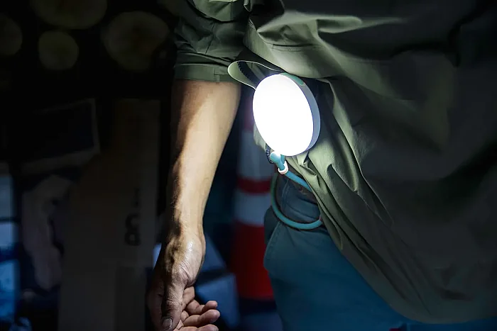 Solar FlexLight Güneş Enerjili & USB-C Şarjlı Ayarlanabilir Çok Amaçlı Işık - 4